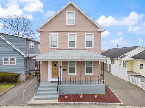 29 Admiral St, West Haven, CT 06516