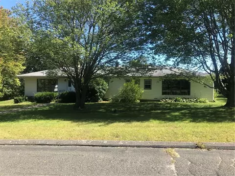 256 Ledgewood Rd, Watertown, CT 06795