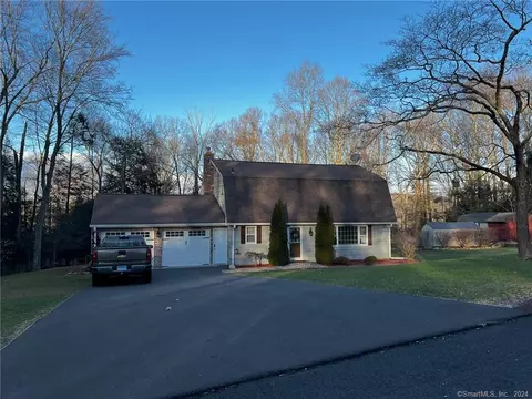 5 Bryant Ln, Shelton, CT 06484