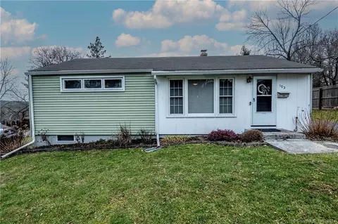 193 Spencer Dr, Middletown, CT 06457