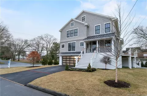 368 South St, Fairfield, CT 06824