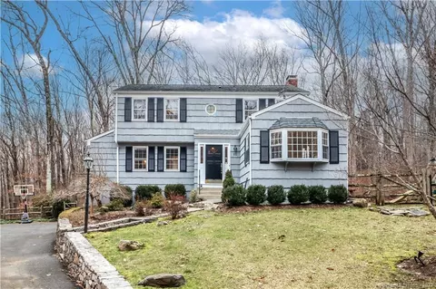 55 Old Stagecoach Rd, Redding, CT 06896