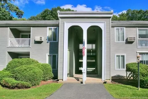 64 Nashville Rd #B, Bethel, CT 06801