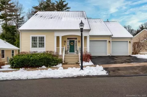 23 Bantry Rd #23, Simsbury, CT 06070