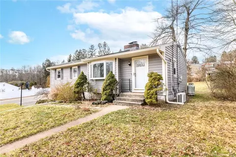 320 Hill St, Hamden, CT 06514
