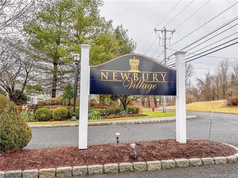 222 Still Water Cir #222, Brookfield, CT 06804