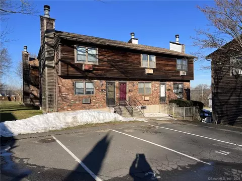 130 Melrose St #130, Bristol, CT 06010