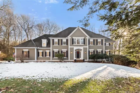 53 Zachary Dr, Avon, CT 06001