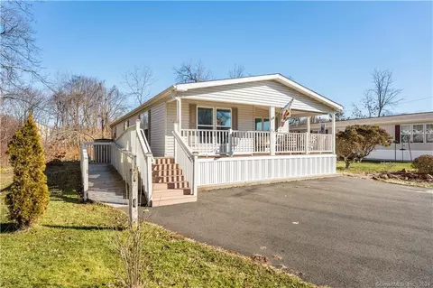 54 Loring Ct, Wallingford, CT 06492