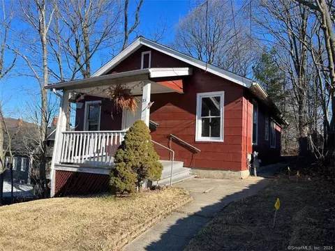 23 Woodward Ave, Waterbury, CT 06705