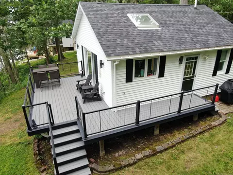 44 Marsh Pt, Morris, CT 06763