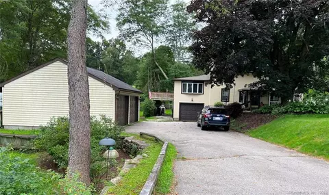 47 Fabyan Woodstock Rd, Thompson, CT 06255
