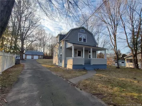 69 Webster St, Plainville, CT 06062