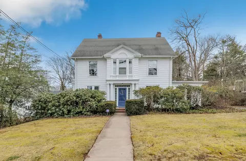 46 Swarthmore St, Hamden, CT 06517