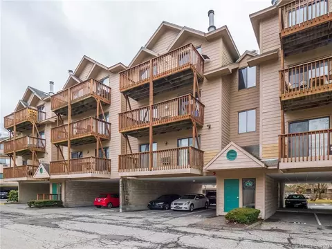 97 Richards Ave #F8, Norwalk, CT 06854
