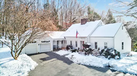 64 Topstone Rd, Redding, CT 06896