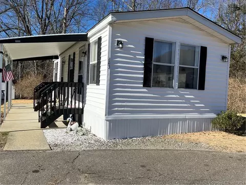 108 Clark Rd #103, Naugatuck, CT 06770