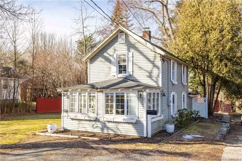 463 Burlington Ave, Bristol, CT 06010