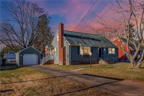 3 W Street Ter, Cromwell, CT 06416