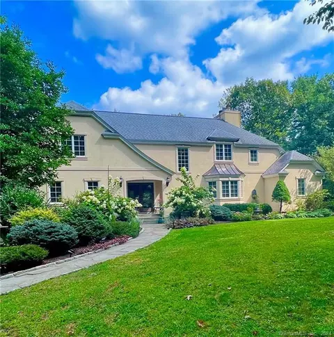 71 Timberlake Ct, Torrington, CT 06790