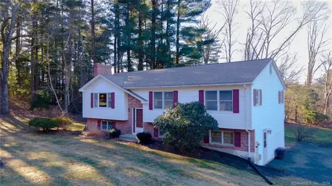 335 Turnpike Rd, Somers, CT 06071