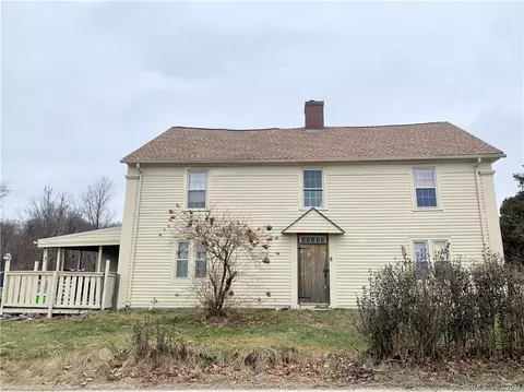 5 Valentine Rd, Pomfret, CT 06259