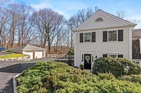 99 Greenwich Hills Dr #99, Greenwich, CT 06831