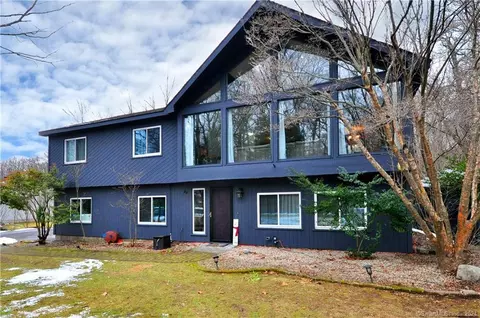 98 Wood Creek Rd, Burlington, CT 06013
