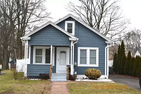61 Mather St, Manchester, CT 06042
