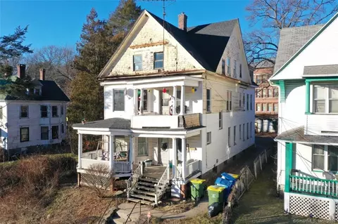 114 Buckingham St, Waterbury, CT 06710