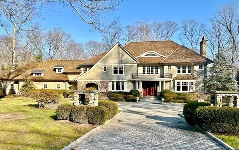 40 Maywood Rd, Darien, CT 06820