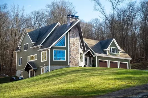 353 Lake Rd, Andover, CT 06232