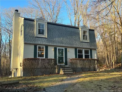 24 Snake Meadow Hill Rd, Plainfield, CT 06354