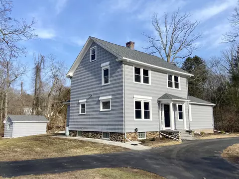 15 Rimmon Rd, Woodbridge, CT 06525