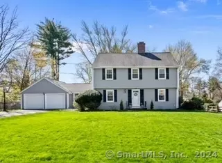 53 Pioneer Dr, West Hartford, CT 06117