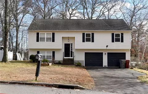 14 Marc St, Naugatuck, CT 06770
