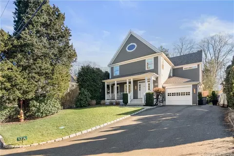 12 12 Ridgewood Rd, Norwalk, CT 06853