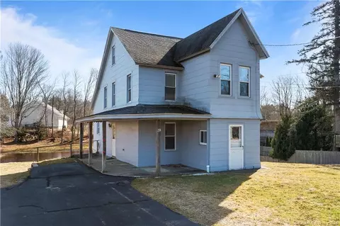 291 Niantic River Rd, Waterford, CT 06385