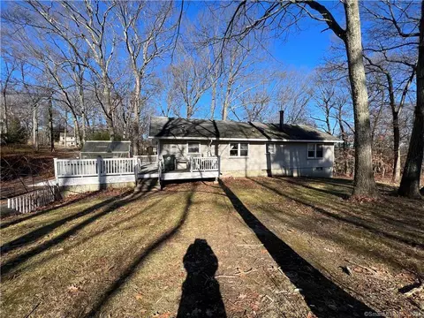 366 Ford St, Milford, CT 06461