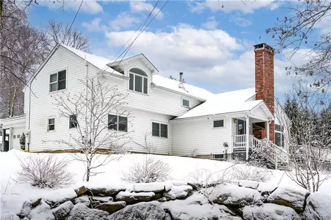 245 Cornwall Rd, Warren, CT 06754