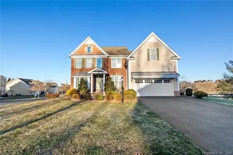1 Poppy Ln, Wallingford, CT 06492