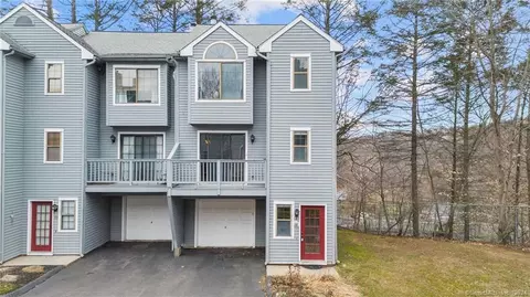 16 Village View Ter #16, Meriden, CT 06451
