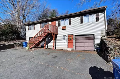 2773 E Main St, Waterbury, CT 06705