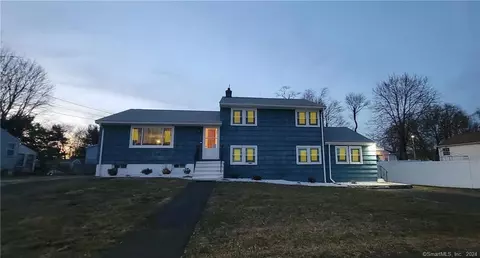 16 Gerald St, East Haven, CT 06512