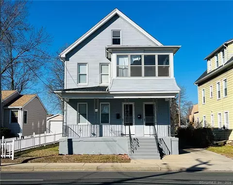 214 Hemingway Ave, East Haven, CT 06512