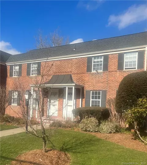 30 Fourth St, Stamford, CT 06905