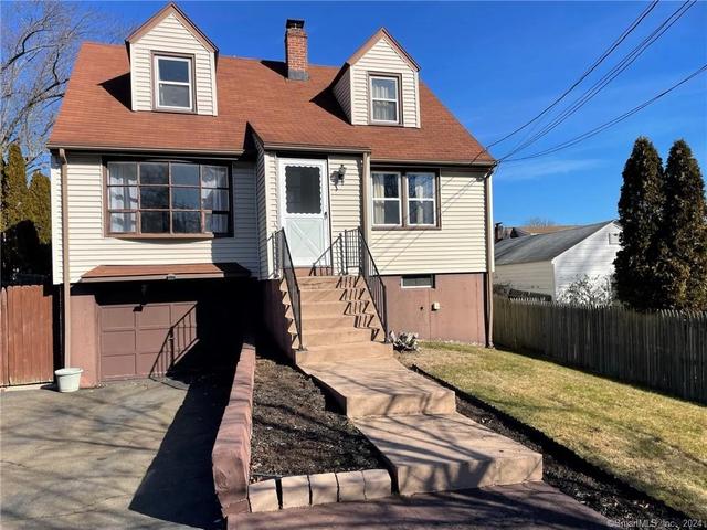 375 Concord St, East Haven, CT 06512