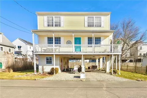 29 Chetwood St, Milford, CT 06460