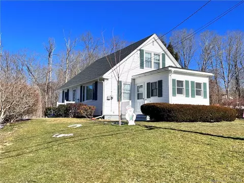 125 E Mountain Ave, Winchester, CT 06098