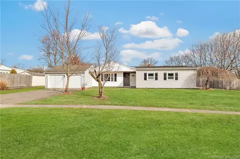 2870 Broadbridge Ave, Stratford, CT 06614
